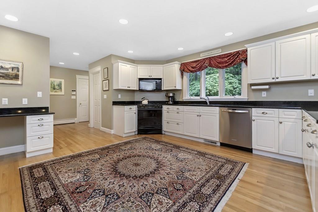 960 North Road Carlisle, MA 01741 - Photo 6 of 20