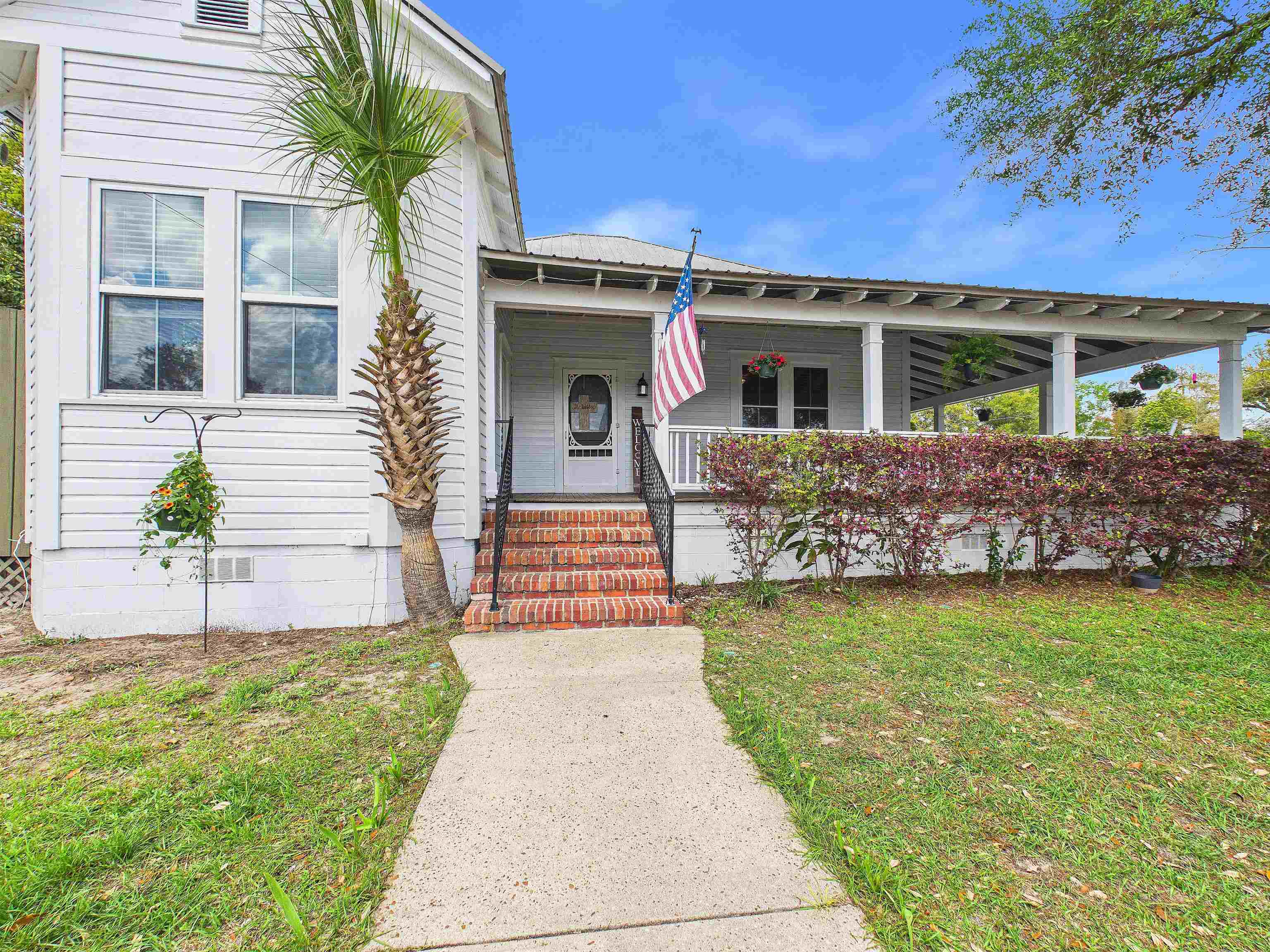 602 West Bay Street Perry, FL 32347 - Photo 1 of 47
