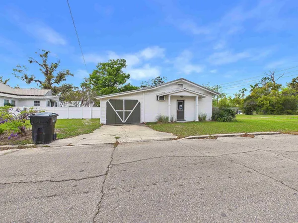 $299,900 | 602 West Bay Street, Perry, FL 32347