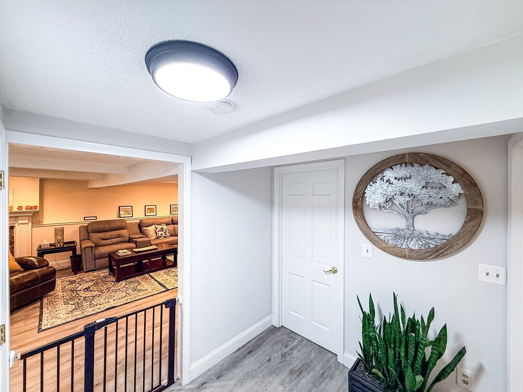 17 Robin Road Milford, MA 01757 - Photo 18 of 31 Gallery Image 18