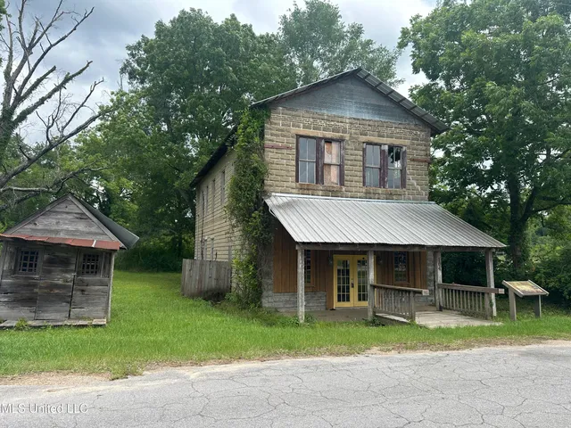$35,900 | 104 Railroad Lane, Pinola, MS 39149