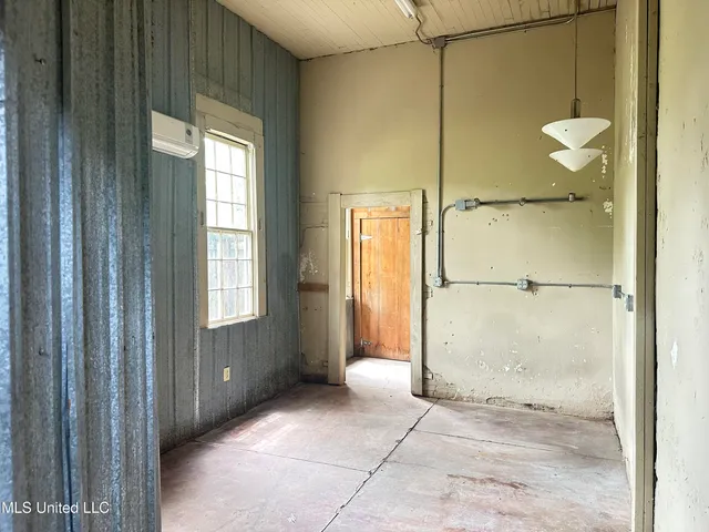 $35,900 | 104 Railroad Lane, Pinola, MS 39149