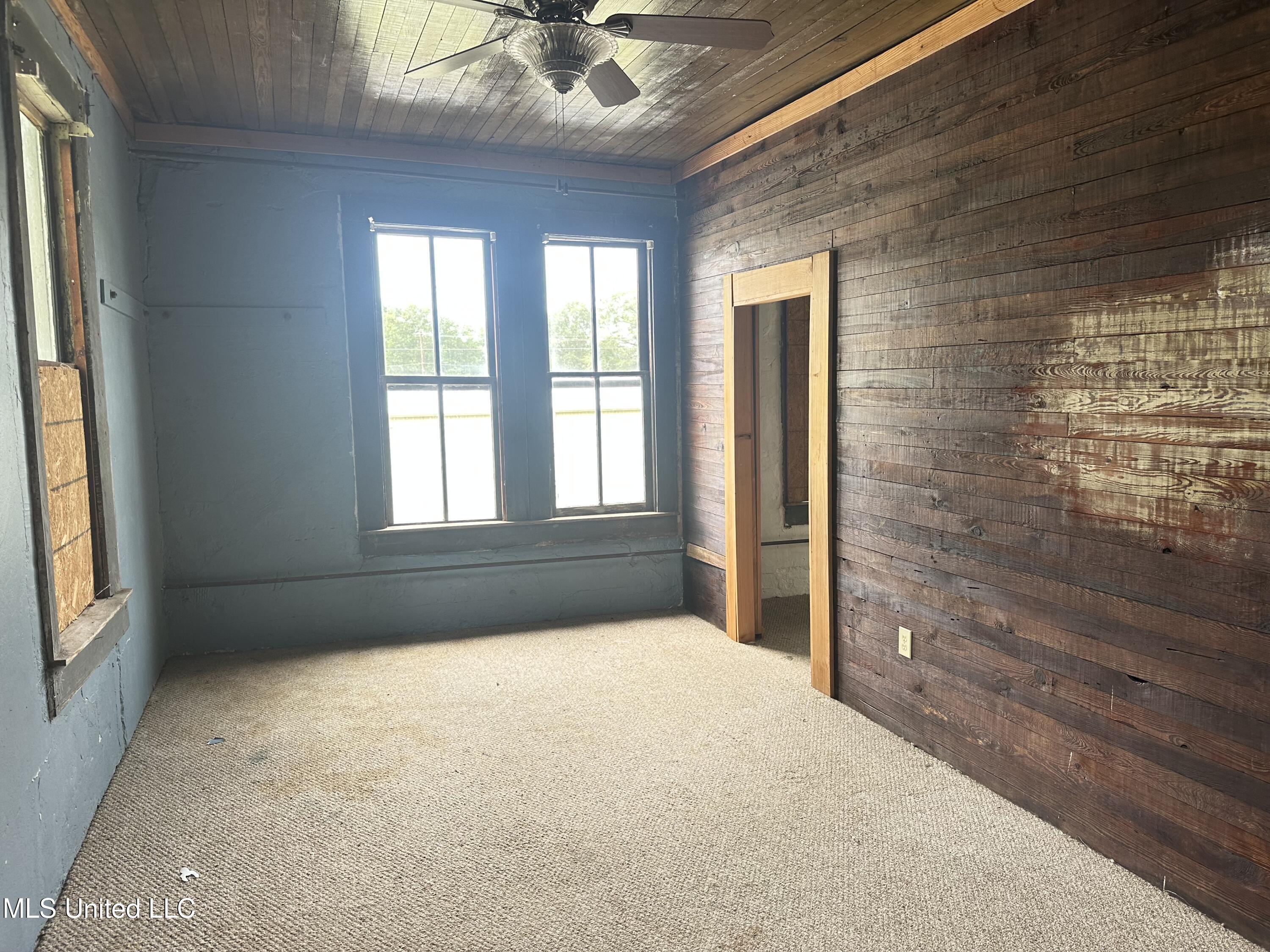 104 Railroad Lane Pinola, MS 39149 - Photo 2 of 25 IMG_2837