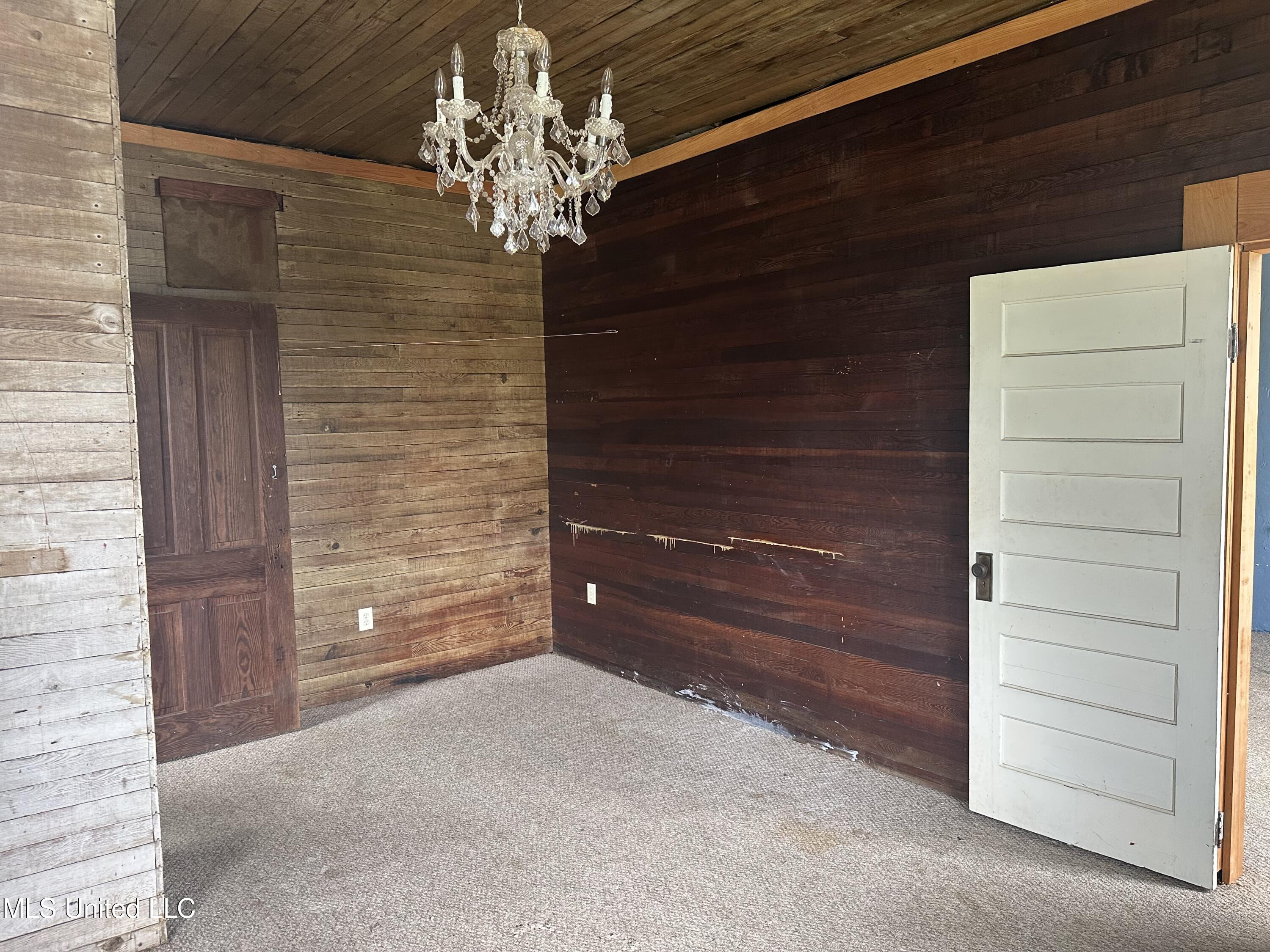 104 Railroad Lane Pinola, MS 39149 - Photo 5 of 25 IMG_2839