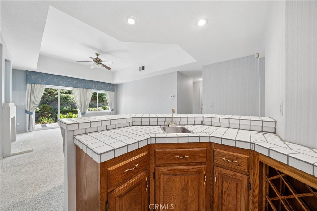 26072 Charing Cross Road Valencia, CA 91355 - Photo 74 of 105