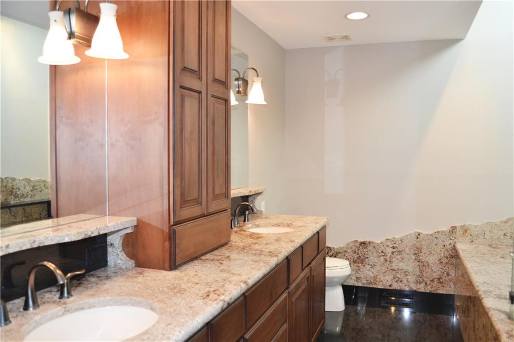 6352 Breamore Road Indianapolis, IN 46220 - Photo 12 of 23