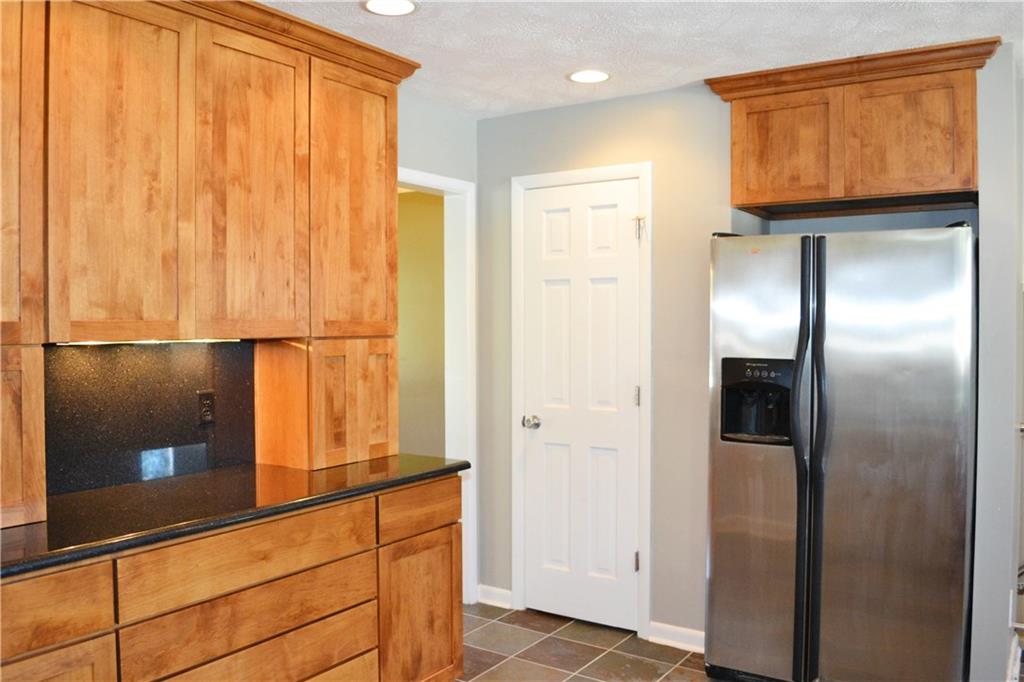 6352 Breamore Road Indianapolis, IN 46220 - Photo 8 of 23