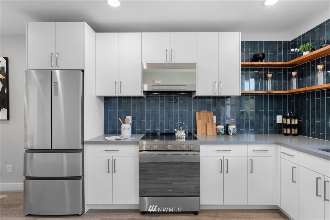 729 North 70th Street Seattle, WA 98103 - Photo 8 of 37 Gallery Image 8