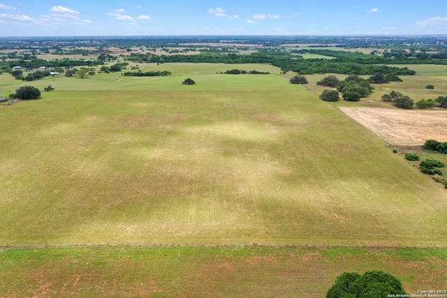 $1,200,000 | 13857 Highway 87, Adkins, TX 78101