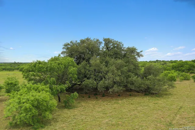 $1,200,000 | 13857 Highway 87, Adkins, TX 78101