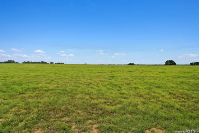 $1,200,000 | 13857 Highway 87, Adkins, TX 78101