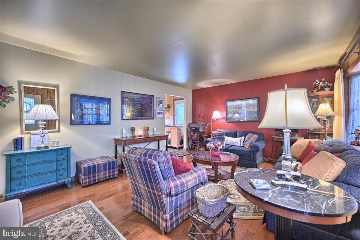 215 Orchard Road New Cumberland, PA 17070 - Photo 3 of 42 Gallery Image 3