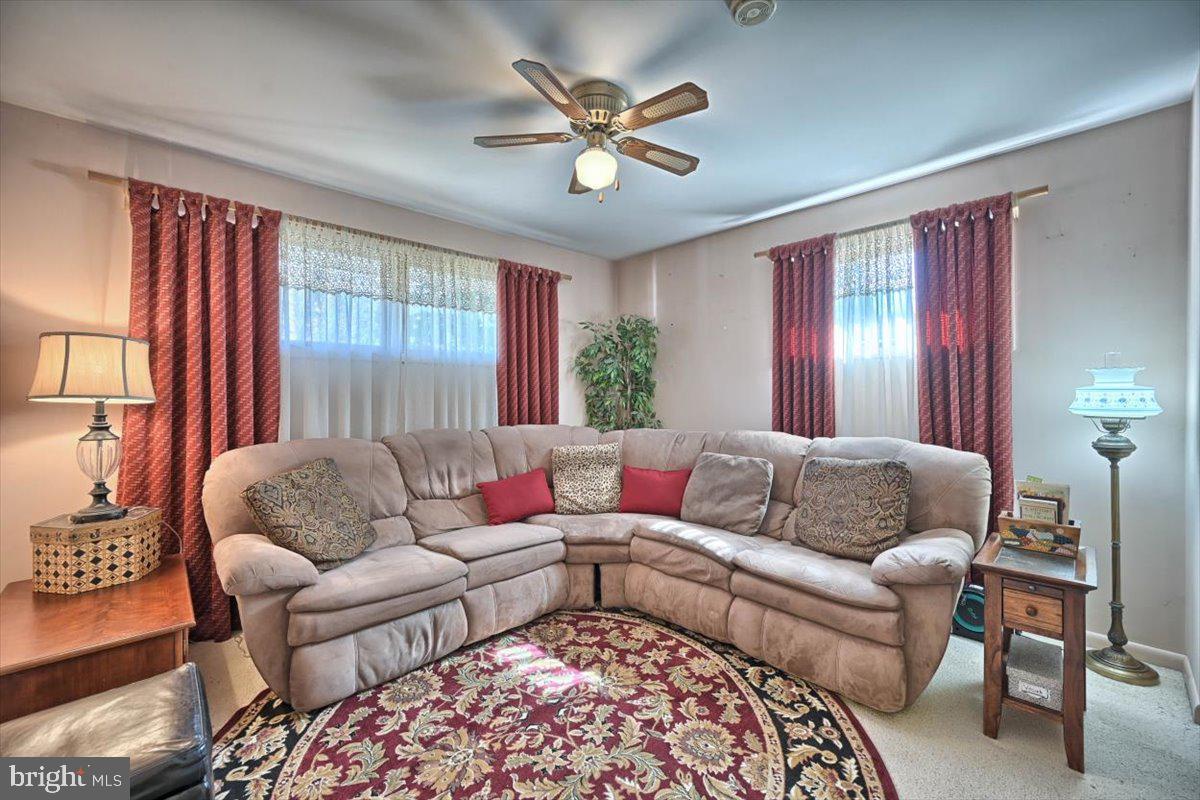 215 Orchard Road New Cumberland, PA 17070 - Photo 7 of 42 Gallery Image 7