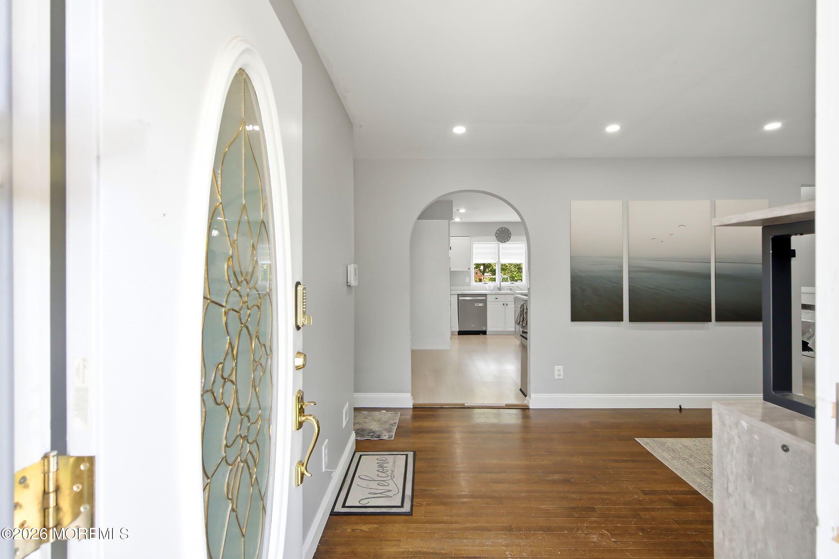 20 Western Drive Howell, NJ 07731 - Photo 6 of 27 06-Entrance