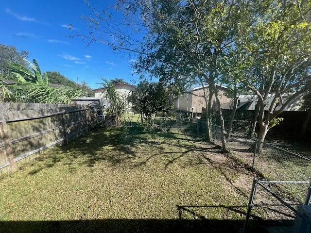 $1,100 | 4721 9th Street, Unit A, Bacliff, TX 77518