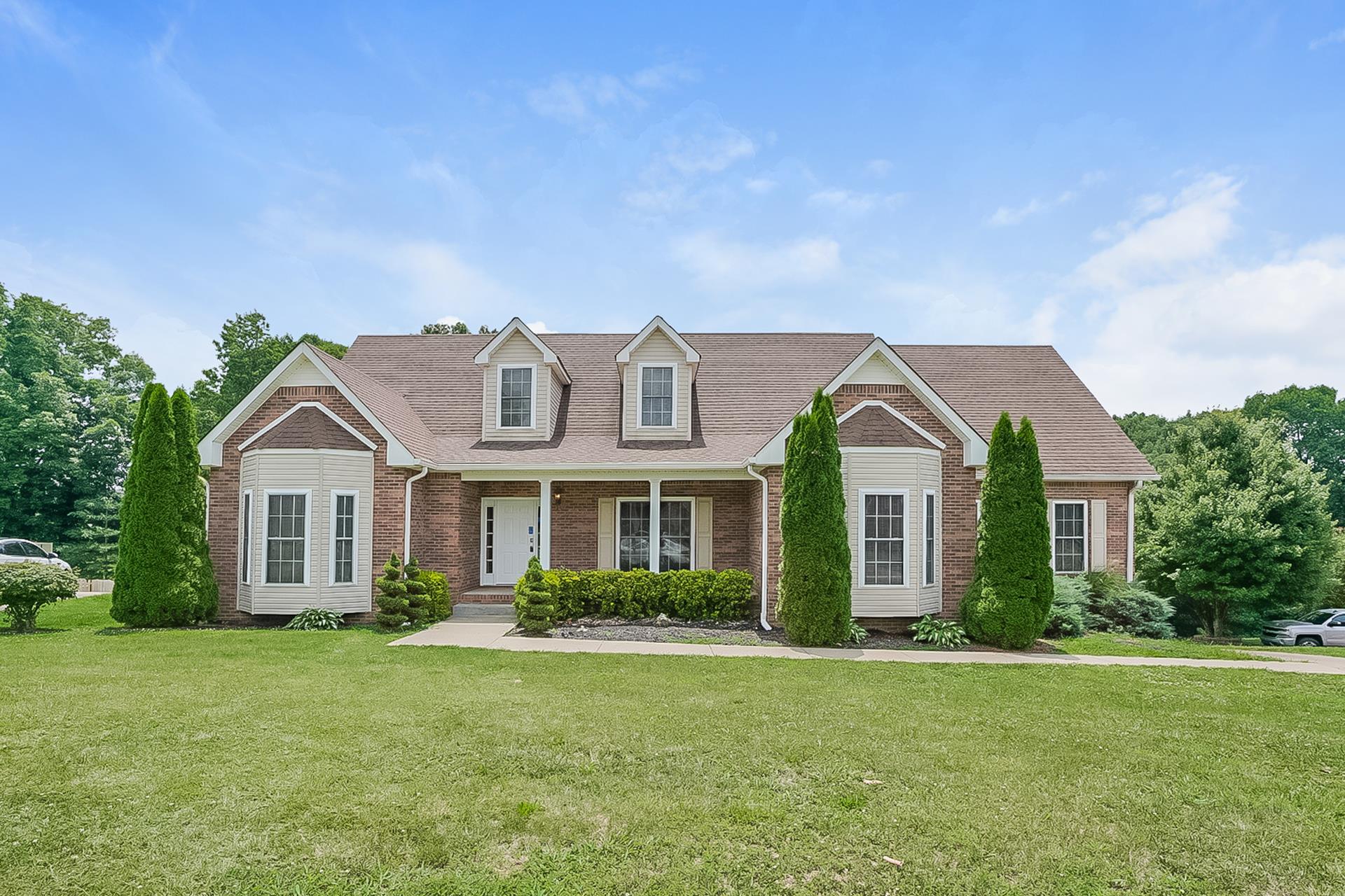 922 South Ridge Trail Clarksville, TN 37043 - Photo 1 of 25 Gallery Image 1