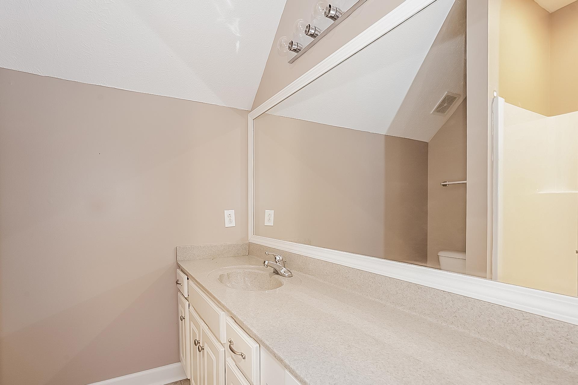 922 South Ridge Trail Clarksville, TN 37043 - Photo 21 of 25 Gallery Image 21