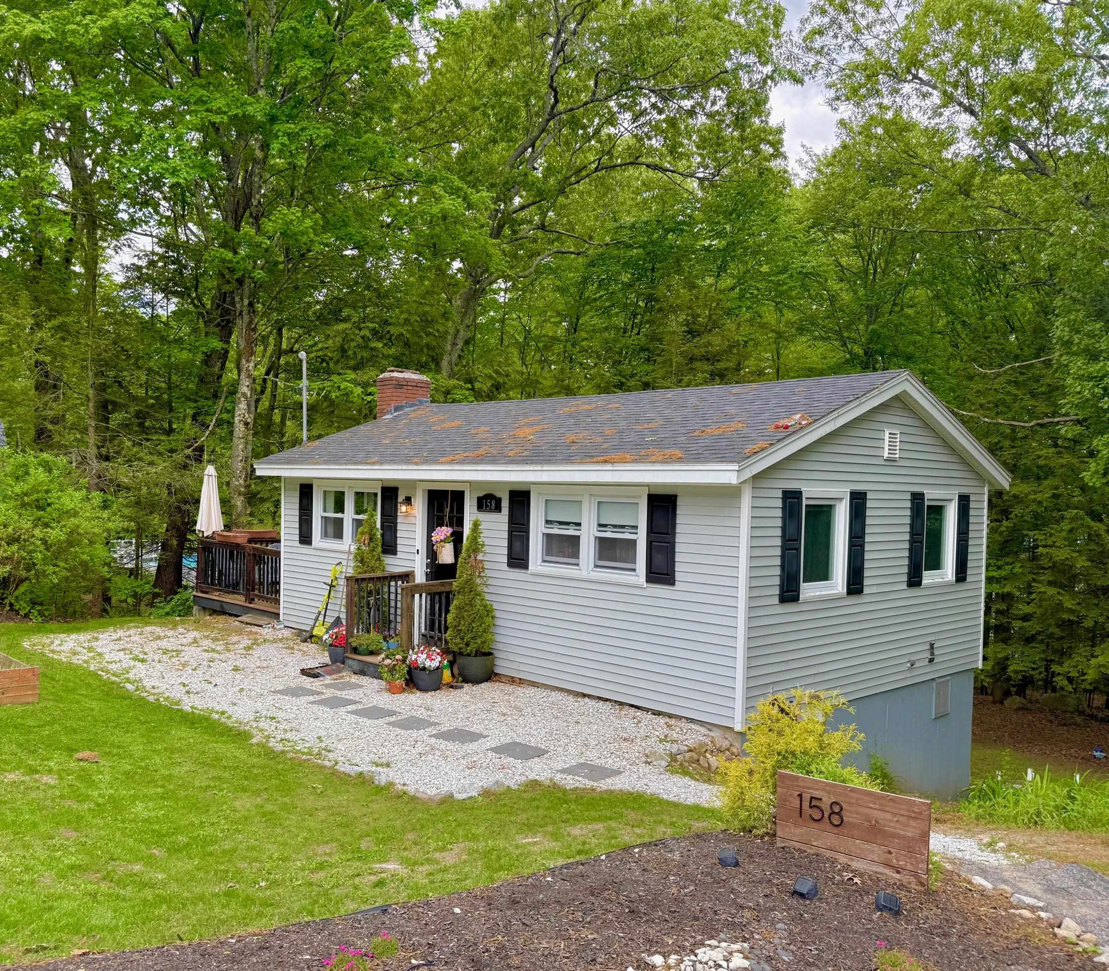 158 Appletree Road Auburn, NH 03032 - Photo 1 of 18