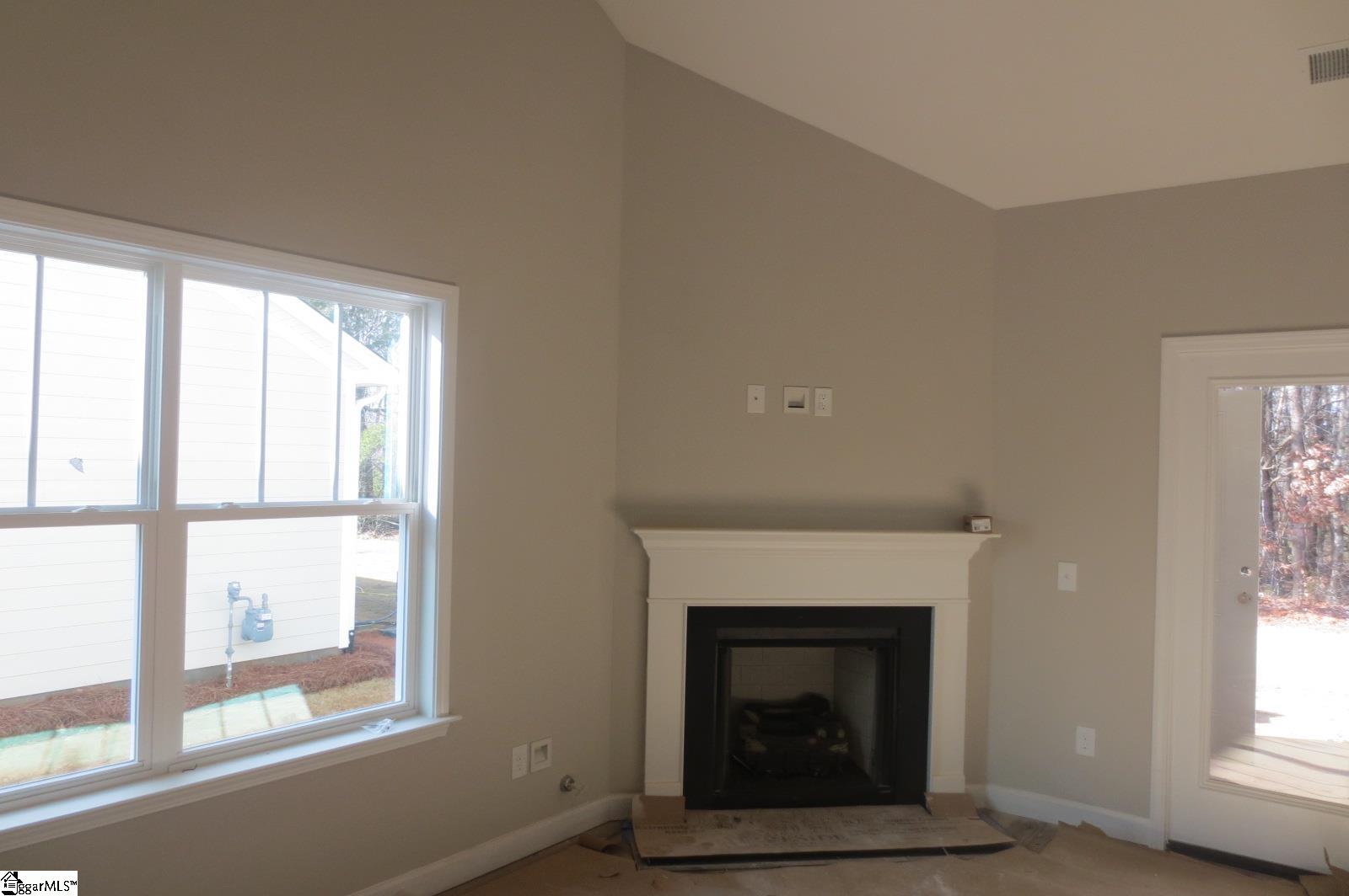 343 Nettle Lane Greenville, SC 29607 - Photo 6 of 27 Gallery Image 6