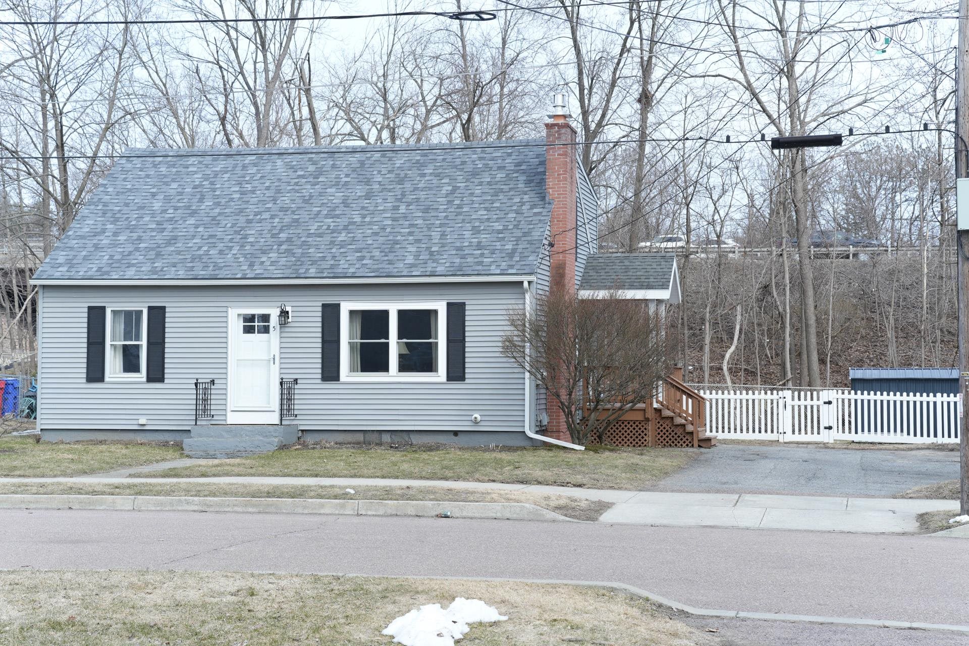5 Lapointe Street Winooski, VT 05404 - Photo 2 of 40