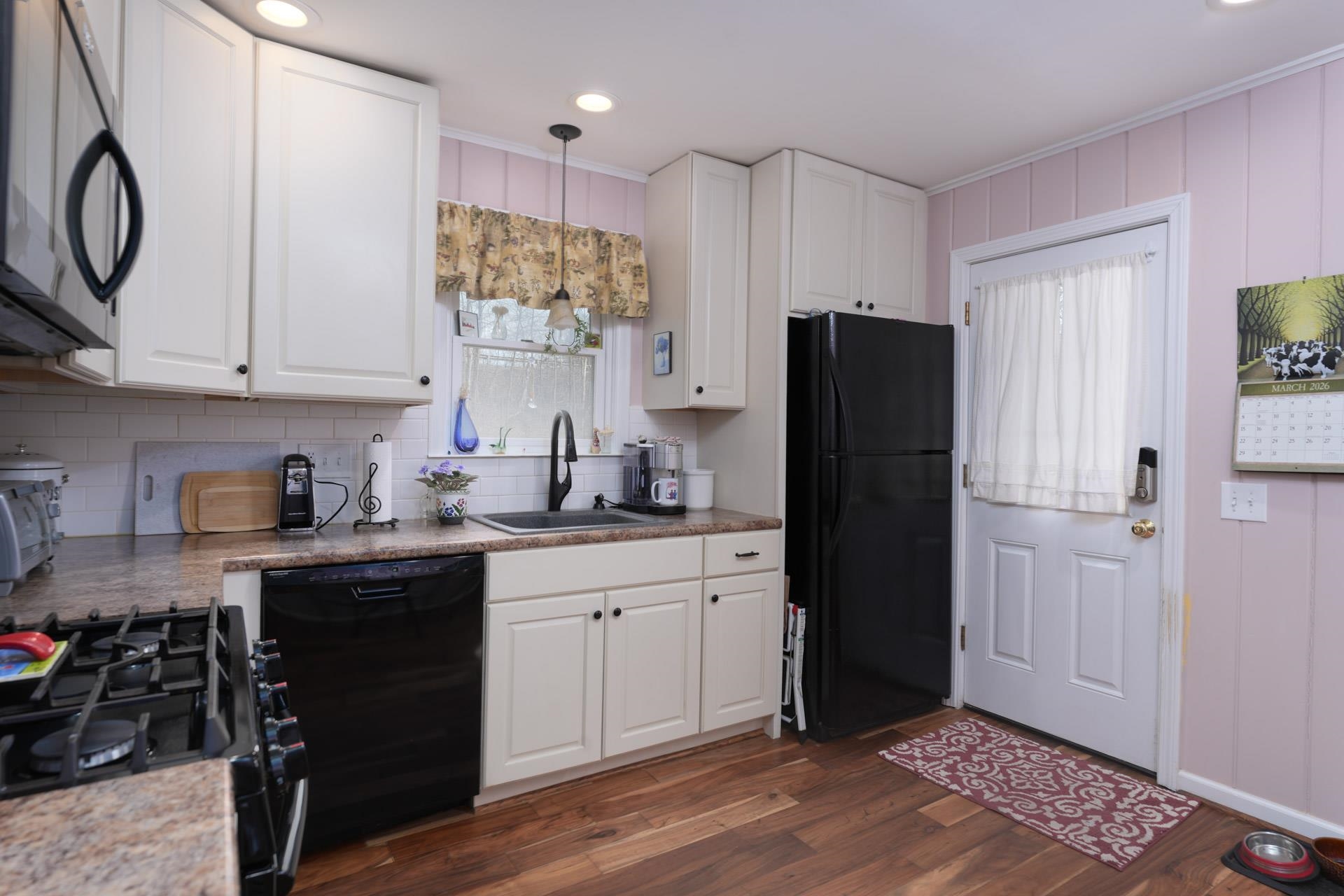 5 Lapointe Street Winooski, VT 05404 - Photo 3 of 40