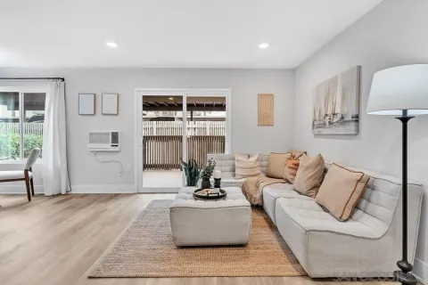 $499,000 | 8644 Via Mallorca, Unit F, La Jolla, CA 92037