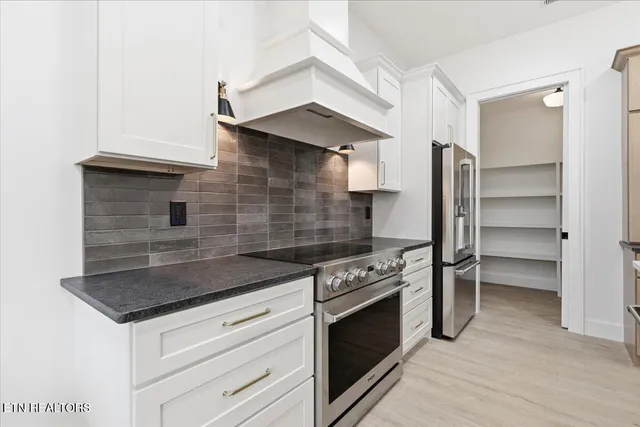 $829,000 | 122 Walelu Trail, Vonore, TN 37885