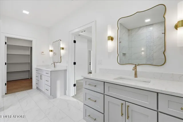 $829,000 | 122 Walelu Trail, Vonore, TN 37885