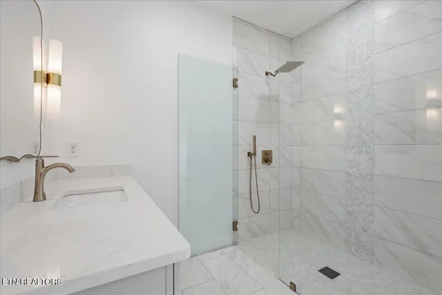 $829,000 | 122 Walelu Trail, Vonore, TN 37885