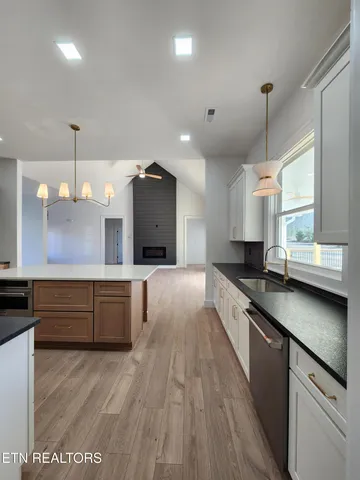 $829,000 | 122 Walelu Trail, Vonore, TN 37885