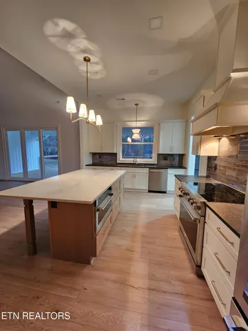 $829,000 | 122 Walelu Trail, Vonore, TN 37885