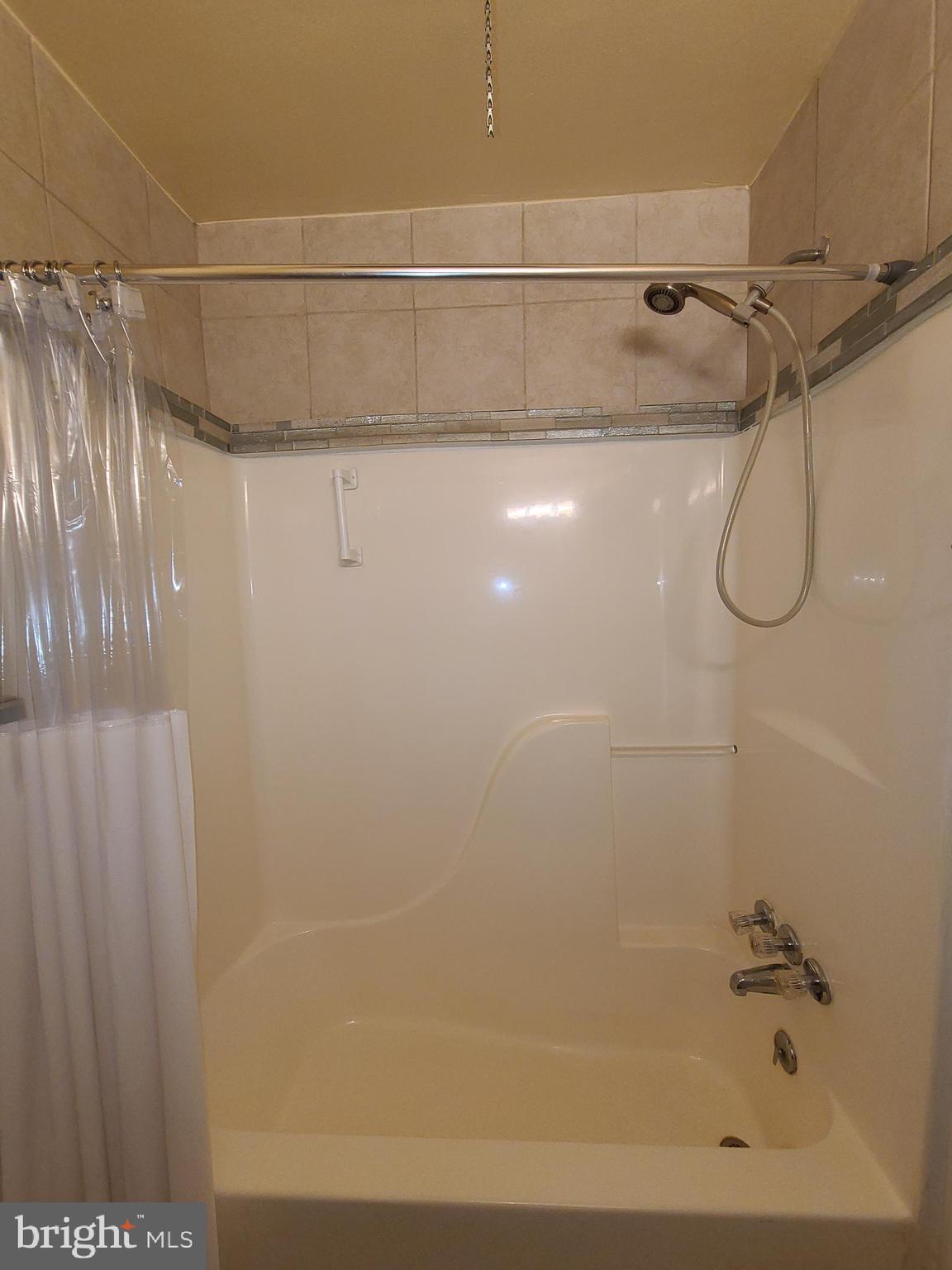 8337 Temple Road Philadelphia, PA 19150 - Photo 17 of 31 Gallery Image 17