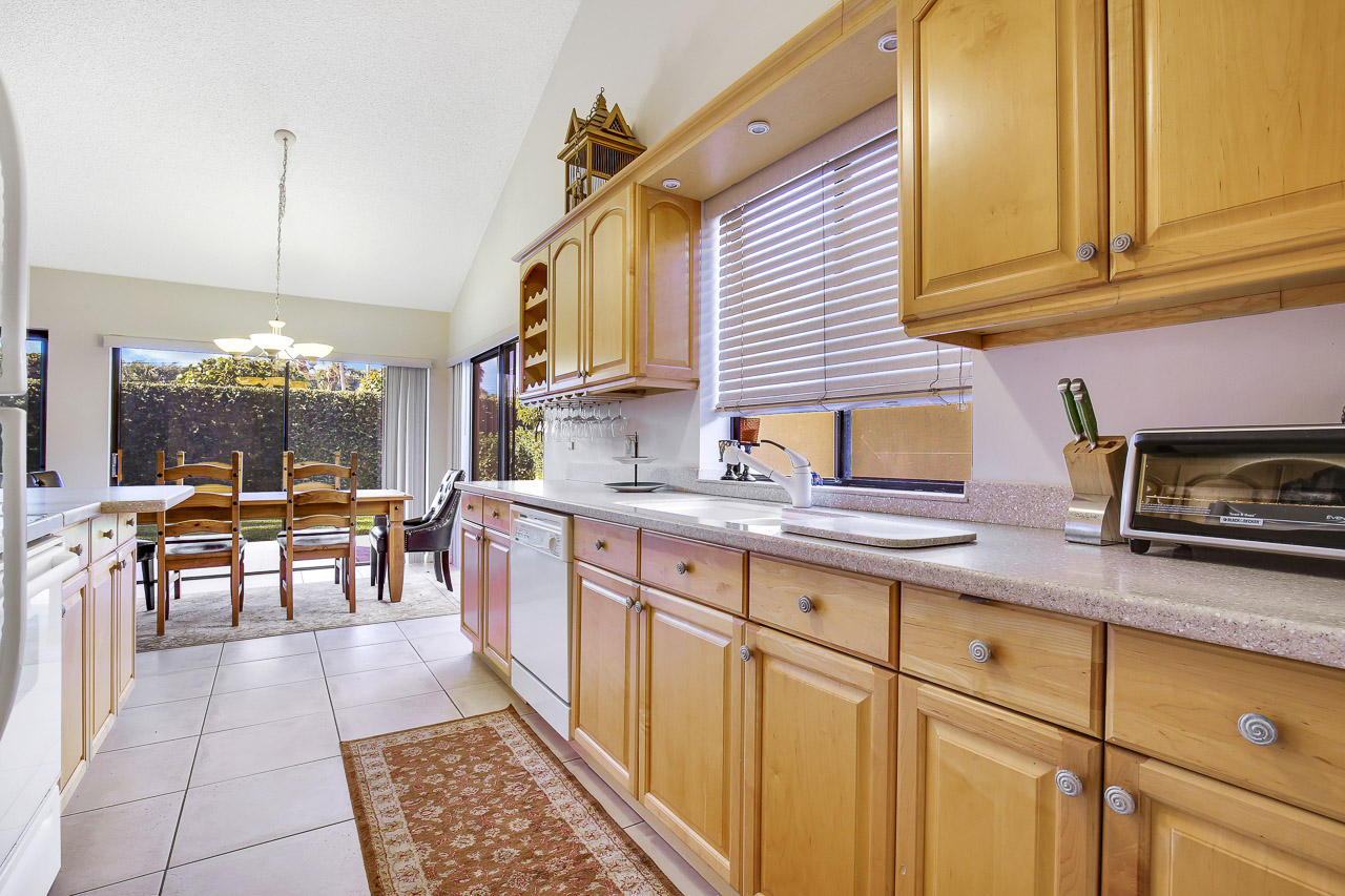 118 Ridge Road Jupiter, FL 33477 - Photo 12 of 29 118 Ridge Rd Jupiter FL 33477-print-009-