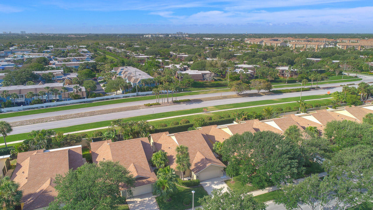 118 Ridge Road Jupiter, FL 33477 - Photo 26 of 29 118 Ridge Rd Jupiter FL 33477-print-025-
