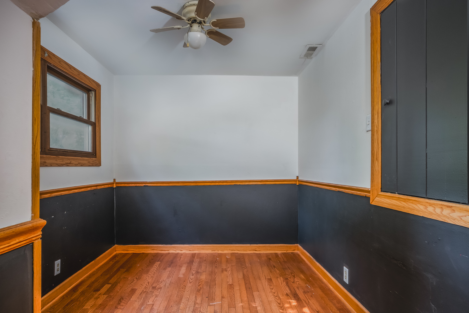 37902 North West Street Spring Grove, IL 60081 - Photo 20 of 26 a view of a room with wooden floor and fan