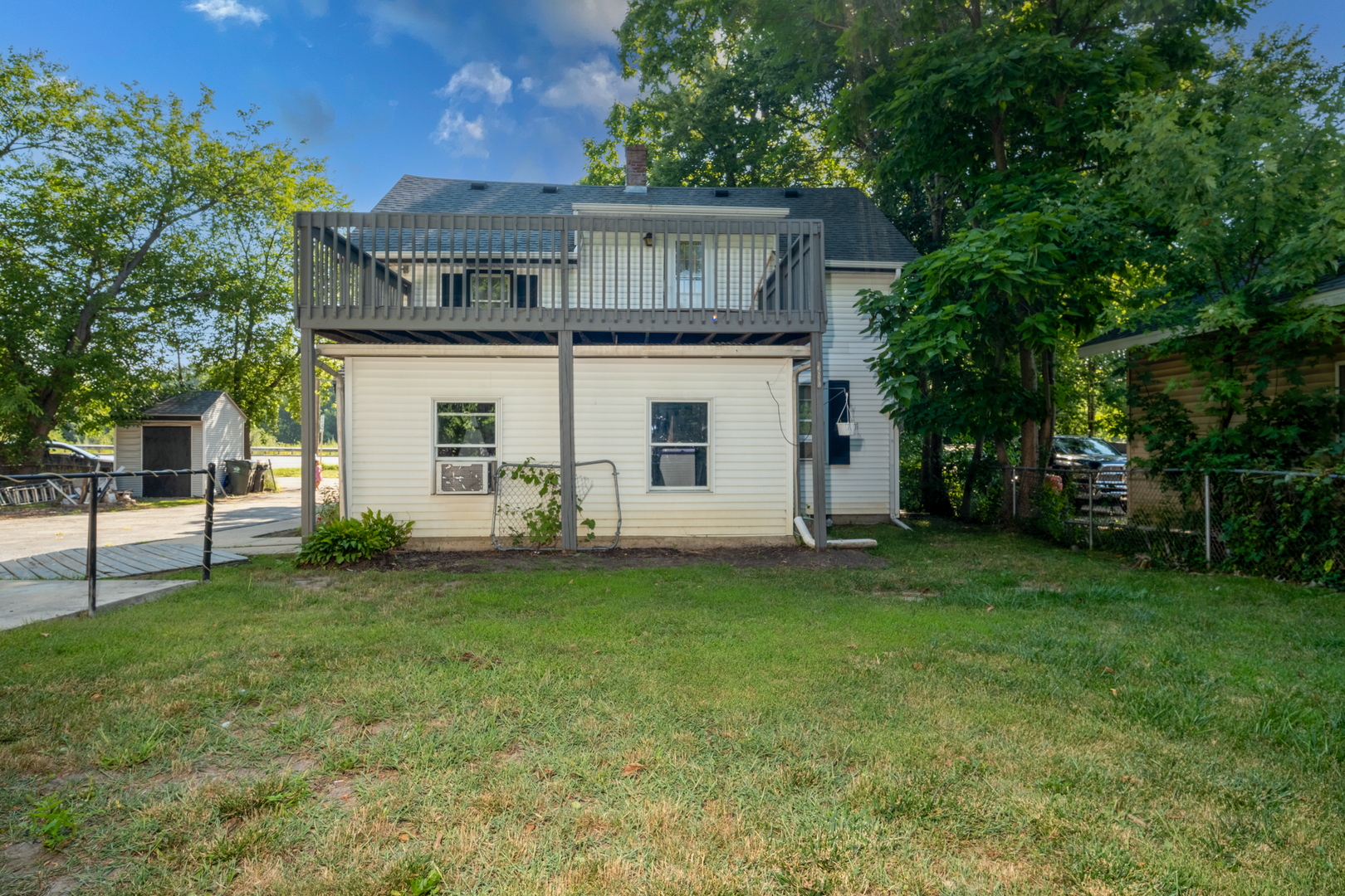 37902 North West Street Spring Grove, IL 60081 - Photo 4 of 26 a view of a house with backyard
