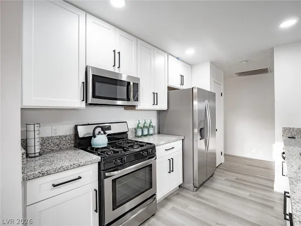 $1,779 | 4386 Caliente Street, Las Vegas, NV 89119