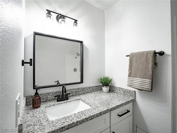 $1,779 | 4386 Caliente Street, Las Vegas, NV 89119