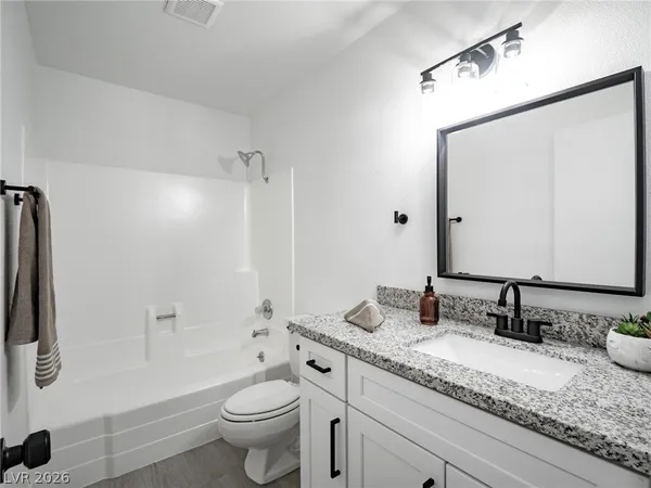 $1,779 | 4386 Caliente Street, Las Vegas, NV 89119