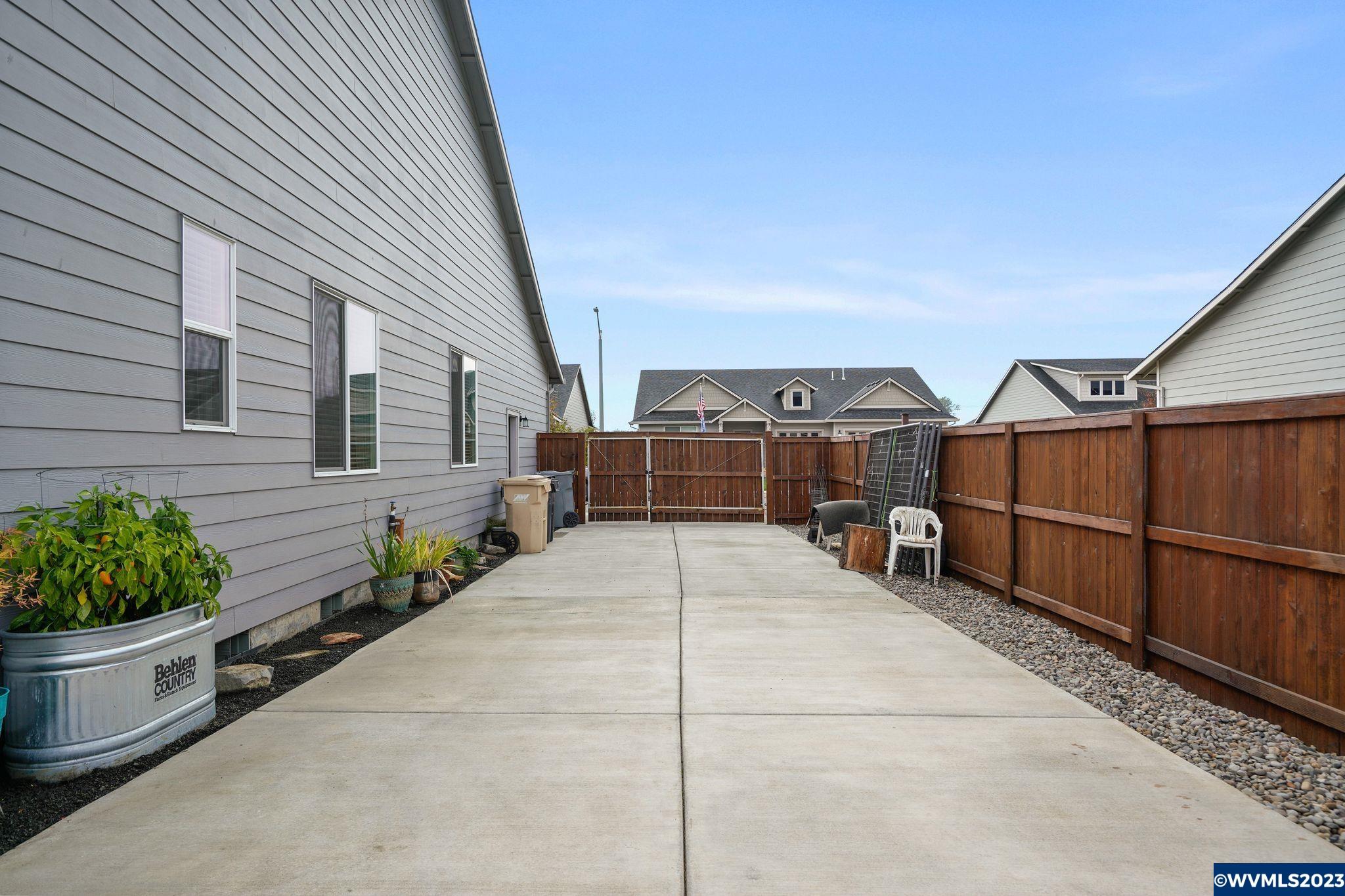 2157 Northeast Deciduous Avenue Albany, OR 97321 - Photo 42 of 42