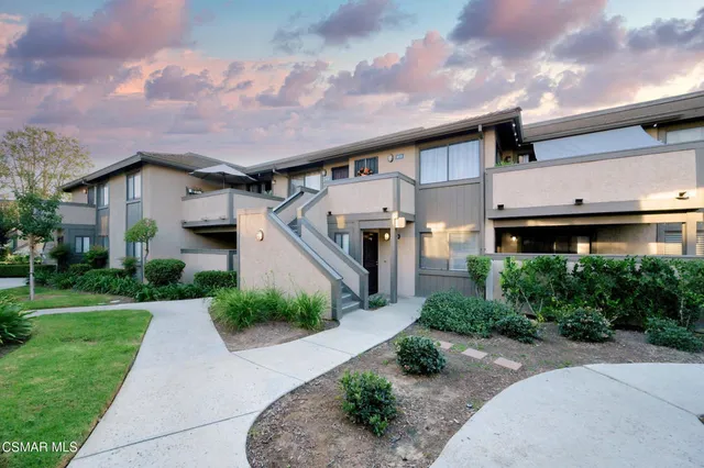 $3,200 | 150 East Los Angeles Avenue, Unit 403, Moorpark, CA 93021