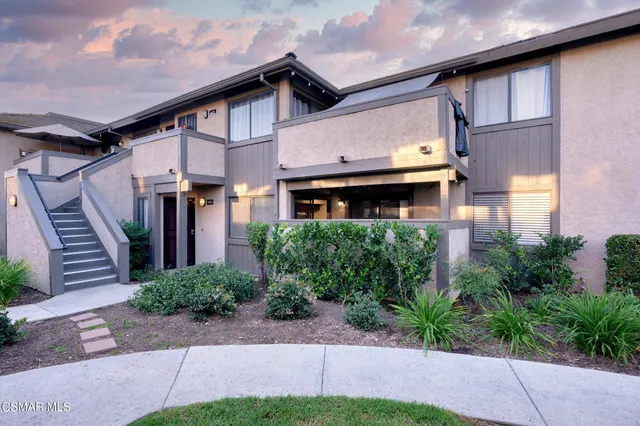 $3,200 | 150 East Los Angeles Avenue, Unit 403, Moorpark, CA 93021