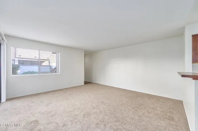 $3,200 | 150 East Los Angeles Avenue, Unit 403, Moorpark, CA 93021