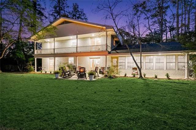 $575,000 | 163 Tchefuncte Drive, Covington, LA 70433