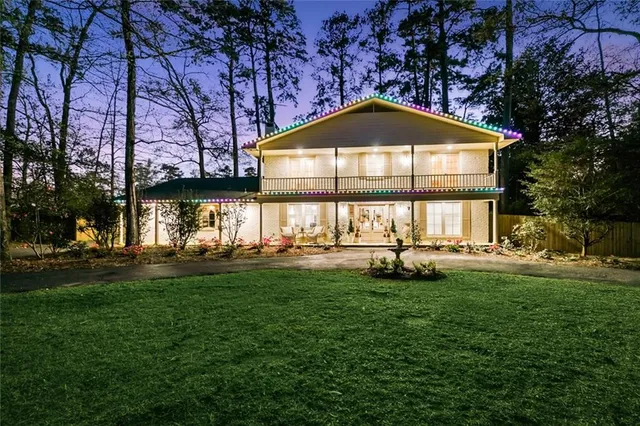 $575,000 | 163 Tchefuncte Drive, Covington, LA 70433