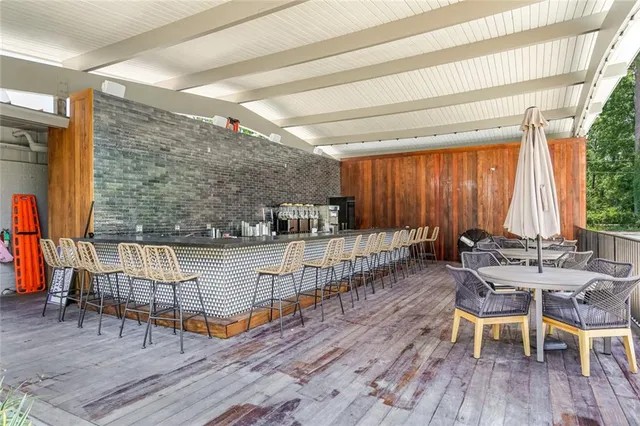 $575,000 | 163 Tchefuncte Drive, Covington, LA 70433