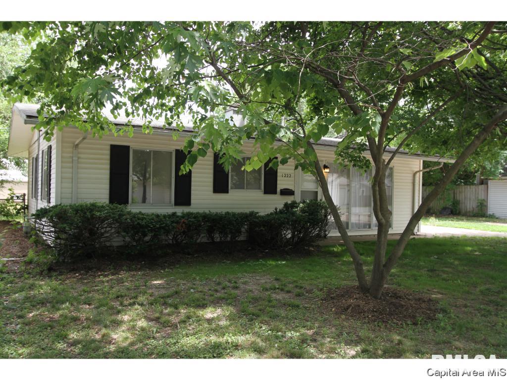 1222 North New Street Springfield, IL 62702 - Photo 1 of 24