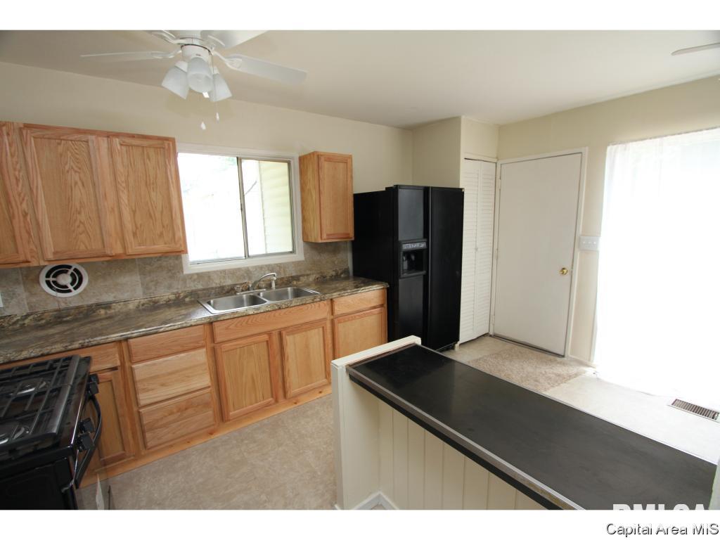 1222 North New Street Springfield, IL 62702 - Photo 13 of 24