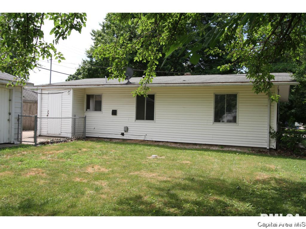 1222 North New Street Springfield, IL 62702 - Photo 7 of 24