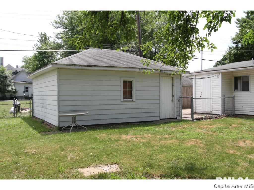 1222 North New Street Springfield, IL 62702 - Photo 8 of 24